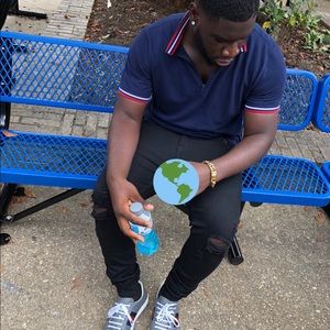 Meet your Posher, Henry